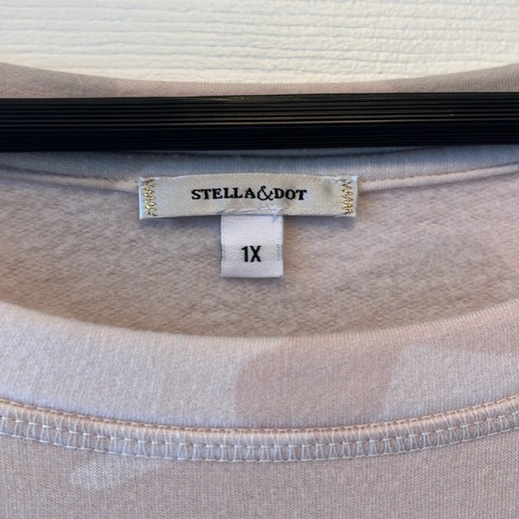 Stella and Dot Zip Pullover - Picture 4 of 5